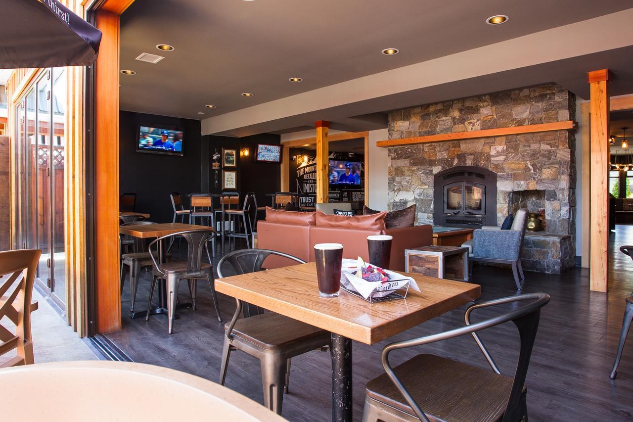 The Lodge At Arrow Lakes Nakusp Ngoại thất bức ảnh